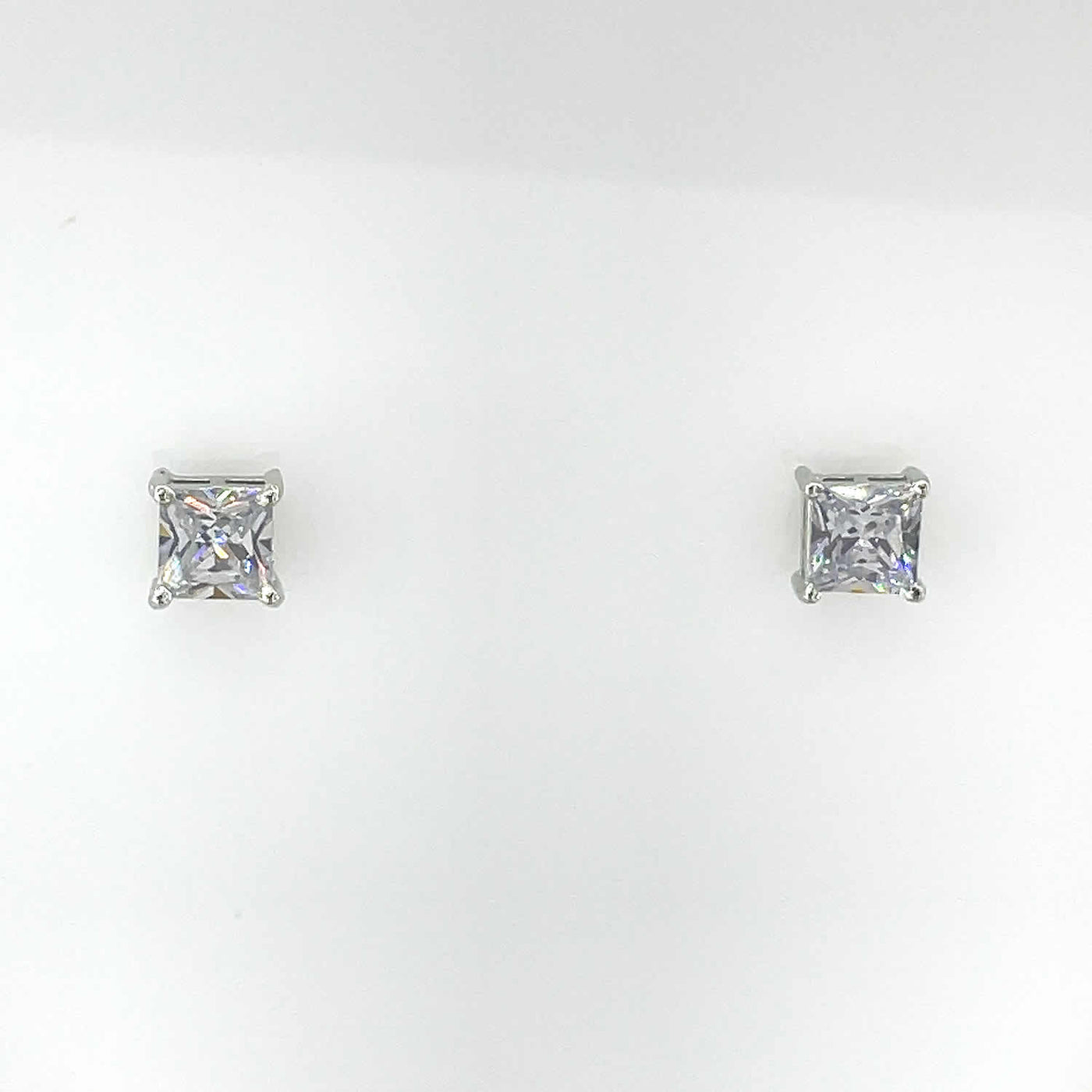 Women's Geometric Square Convex cut Solitaire Stud Earring  92.5 Pure Silver